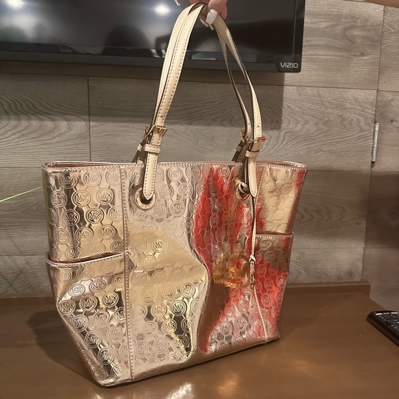 New Michael Kors Metallic Copper Bronze Purse - Picture 2 of 4